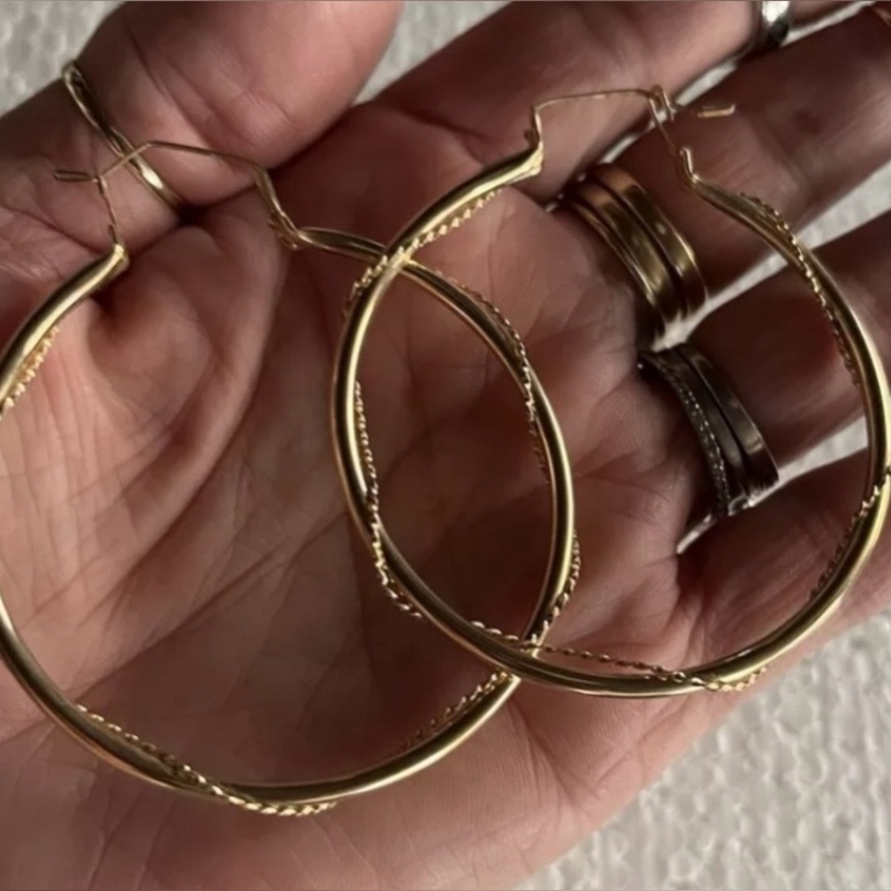 💫 Tested 14k Yellow Gold Huge Hook Earrings 4.08 Grams Hoops Circled With Chain
